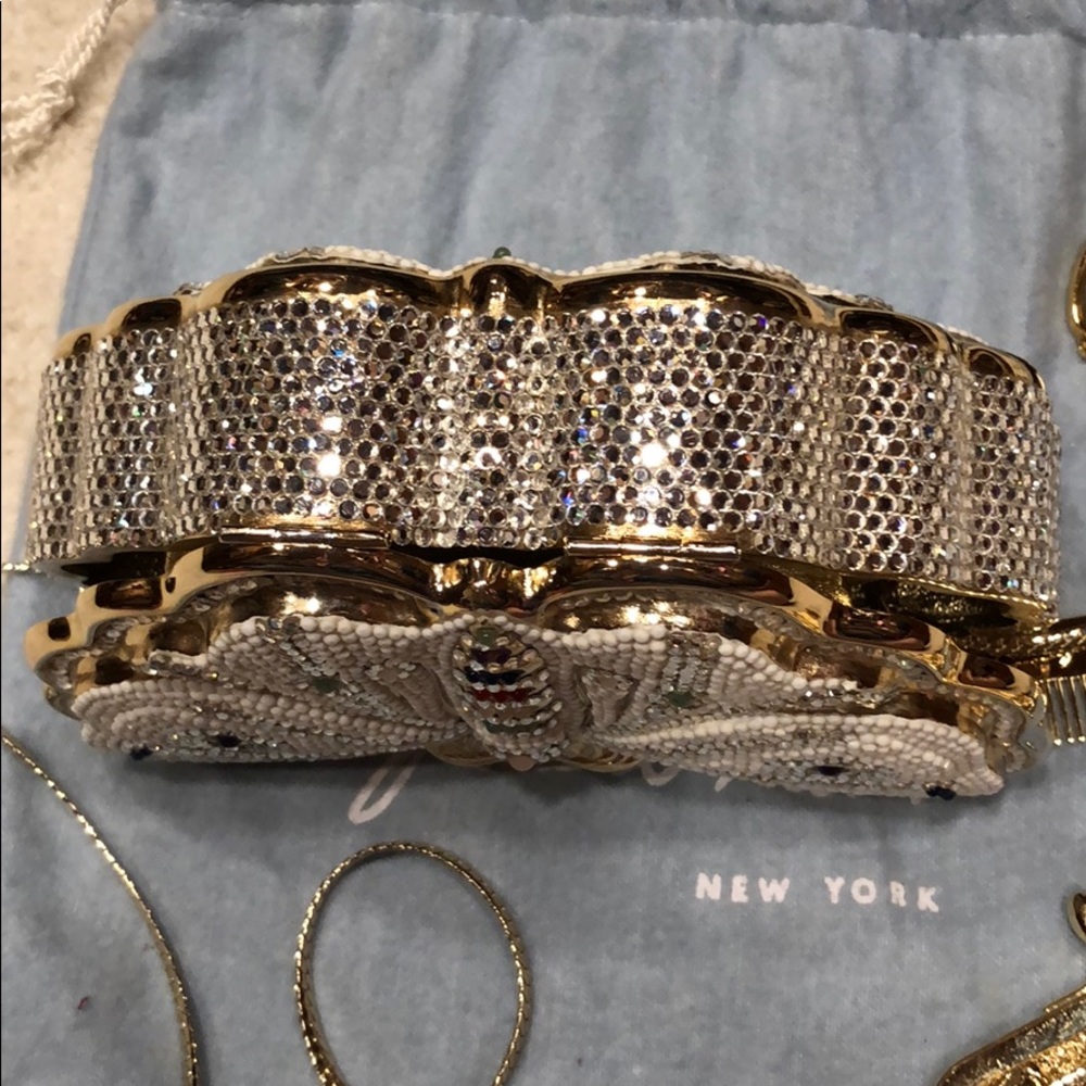 ❤️❤️Judith Leiber butterfly clutc… - Picture 7 of 8